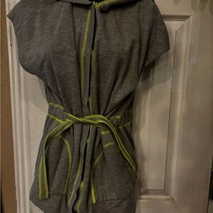 NM athletic sleeveless hoodie size XS